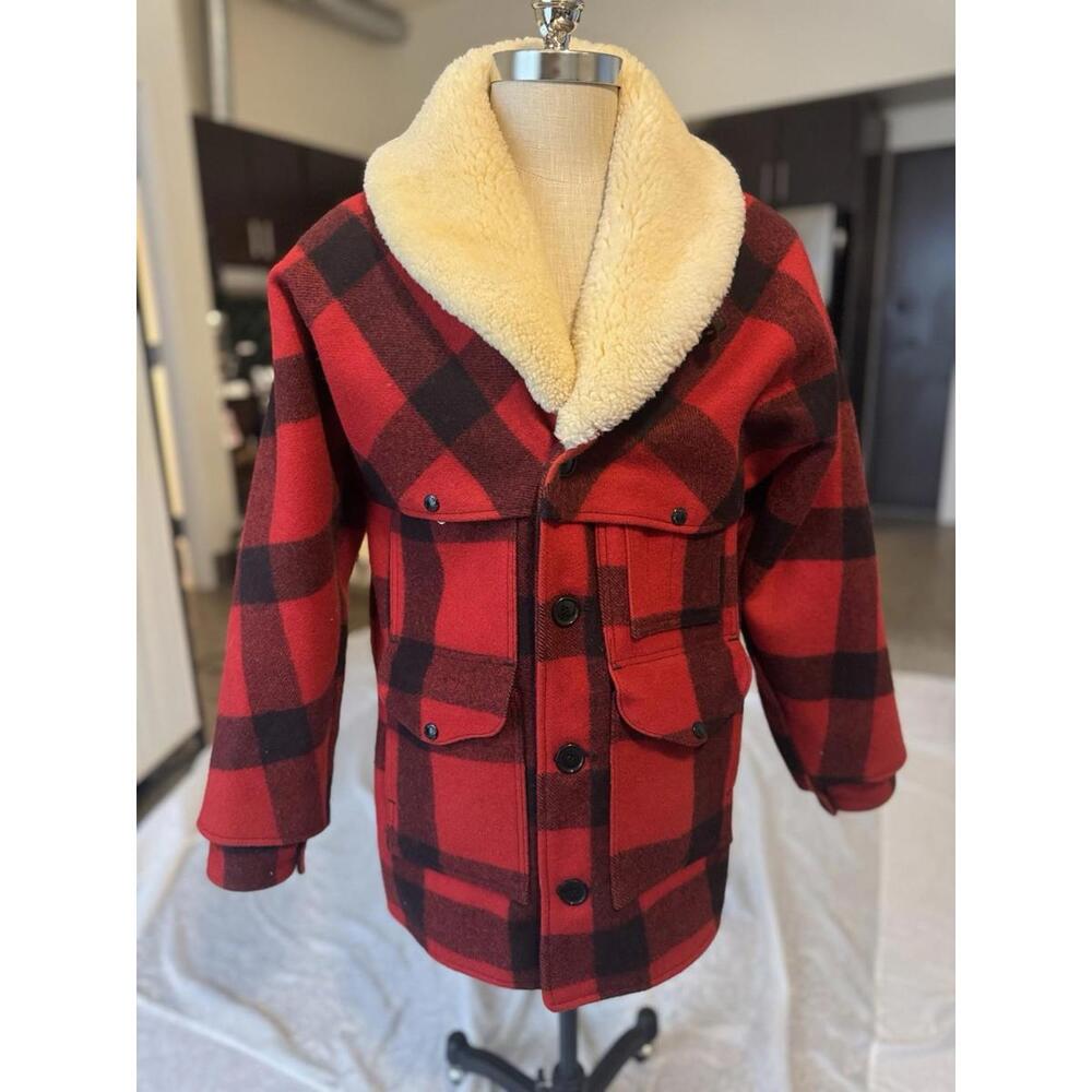 FILSON Packer Coat Jacket Mackinaw Wool Red Black Plaid USA Made Mens Sz 40 Or M